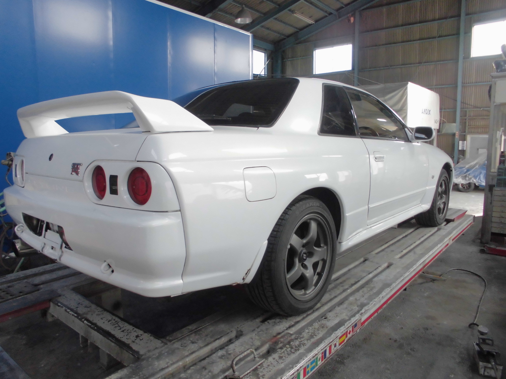 R32 Gtrの錆穴補修